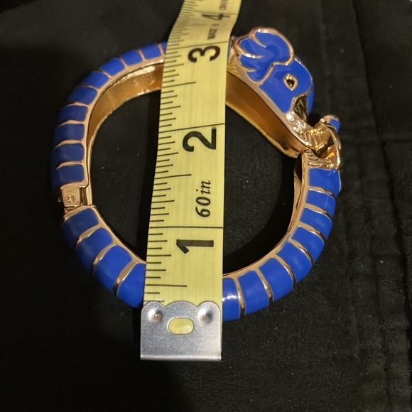 Blue elephant clamper bracelet - Picture 10 of 10